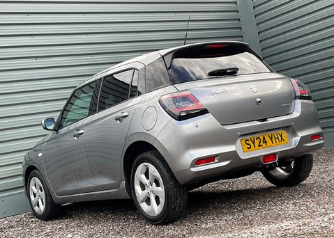 Suzuki Swift MOTION 10