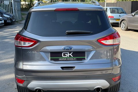 Ford Kuga TITANIUM TDCI 2WD - 10 SERVICES - NEW MOT - NEW DISCS AND PADS ALL ROUND 8