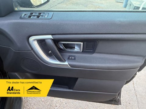 Land Rover Discovery Sport 2.0 Discovery Sport Landmark TD4 Auto 4WD 5dr 36
