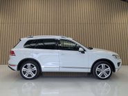 Volkswagen Touareg 3.0 Touareg V6 R-Line+ TDI BlueMotion Technology Auto 4WD 5dr 16