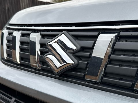 Suzuki Vitara SZ-T BOOSTERJET MHEV 39