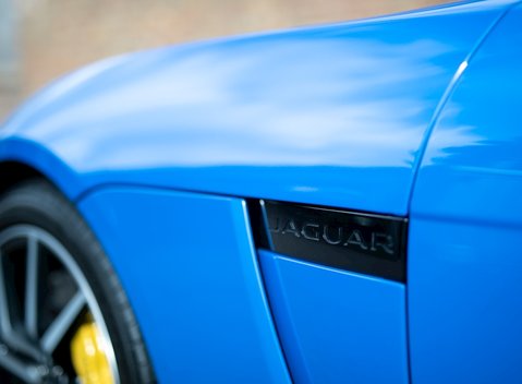 Jaguar F-Type SVR Convertible 23