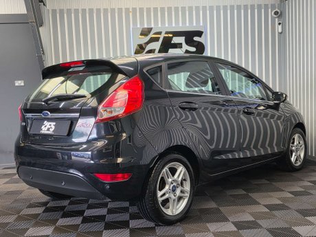 Ford Fiesta 1.6 Zetec Hatchback 5dr Petrol Powershift Euro 5 (105 ps) 32