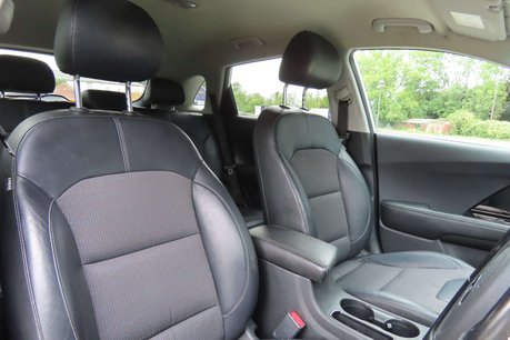 Kia Niro 1.6h GDi 2 SUV 5dr Petrol Hybrid DCT Euro 6 (s/s) (139 bhp) 8