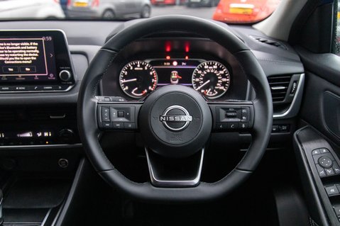 Nissan Qashqai DIG-T ACENTA PREMIUM MHEV 21