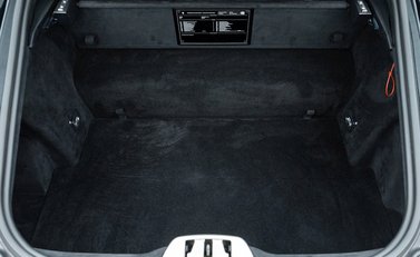 Ferrari 812 Superfast 32