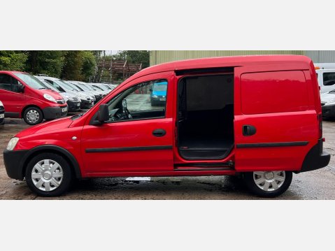 Vauxhall Combo 1.3 CDTi 1700 ecoFLEX 16v Panel Van 3dr Diesel Manual (134 g/km, 69 bhp) 18