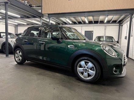 Mini Hatch 1.5 Cooper Auto 5dr