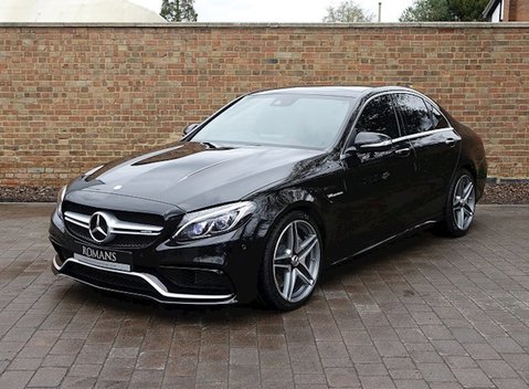 Mercedes-Benz C Class C63 Saloon 6
