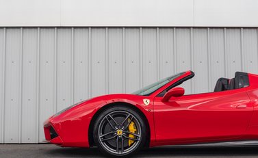 Ferrari 488 Spider 30
