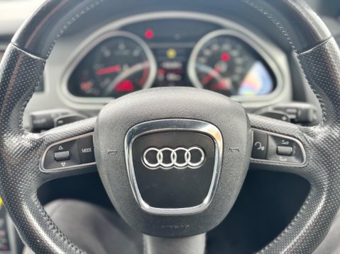 Audi Q7 3.0 TDI V6 S line Tiptronic quattro Euro 5 5dr 17
