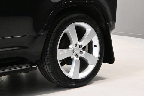 Land Rover Defender 3.0 Defender XS Edition D MHEV A 4WD 5dr 25