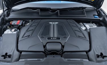 Bentley Bentayga V8 AZURE EWB First Edition 51