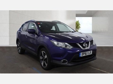 Nissan Qashqai 1.2 DIG-T N-Connecta 2WD Euro 6 (s/s) 5dr 1