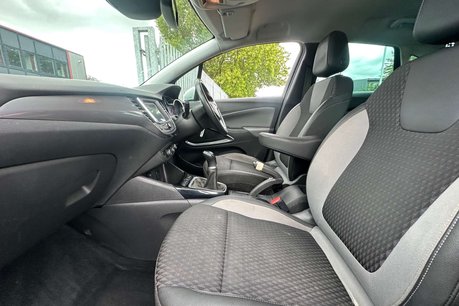 Vauxhall Crossland X 1.2 Elite SUV 5dr Petrol Manual Euro 6 (83 ps) 24