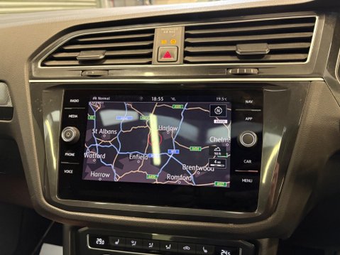 Volkswagen Tiguan 2.0 TSI SEL DSG 4Motion Euro 6 (s/s) 5dr 7