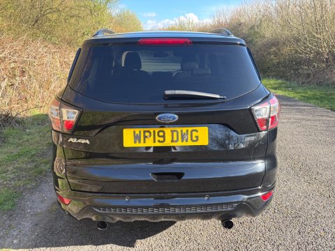 Ford Kuga ST-LINE TDCI 8