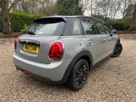Mini Hatch 1.5 Cooper Classic Steptronic Euro 6 (s/s) 5dr 10