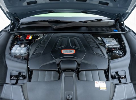 Porsche Cayenne Turbo GT 41