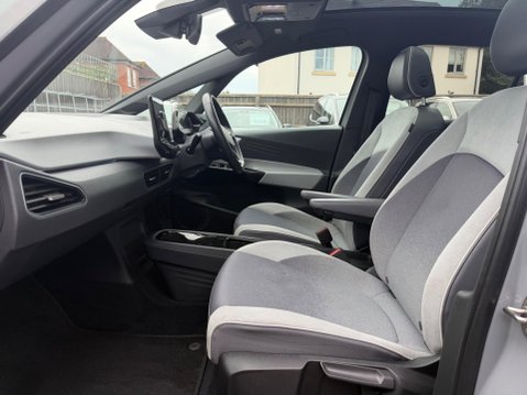 Volkswagen ID.3 Pro Performance 58kWh Family Auto 5dr 63