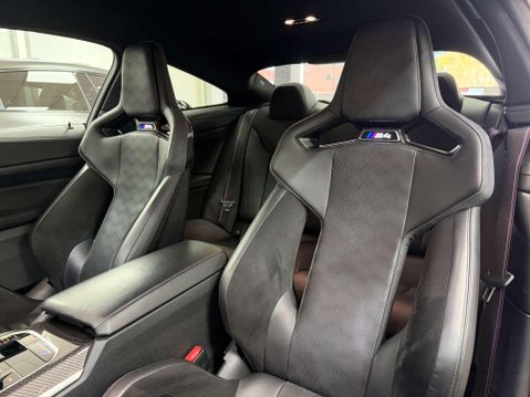 BMW M4 3.0 BiTurbo Competition Coupe 2dr Petrol Steptronic M xDrive Euro 6 (s/s) ( 5