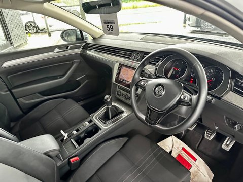 Volkswagen Passat 2.0 TDI Alltrack 4Motion Euro 6 (s/s) 5dr 40