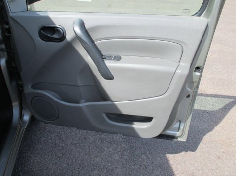Renault Kangoo 1.5 dCi Extreme Euro 5 5dr 32
