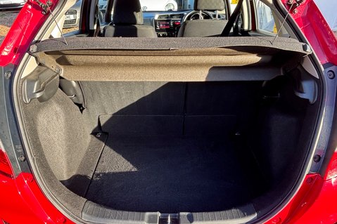 Honda Jazz I-VTEC S AUTOMATIC LOOK! ONLY 50000 MILES! £20 ROAD TAX 4 SERVICES 29