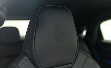 Porsche Cayenne TURBO E-HYBRID COUPE WITH GT PACKAGE 15