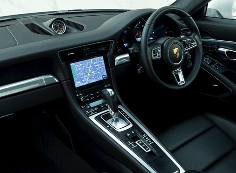 Porsche 911 (991.2) Carrera 4S 14