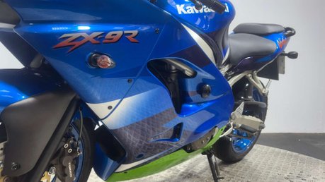 Kawasaki ZX ZX9R 2000 ONLY 6K 1 OWNER RUNNING PROJECT BIKE SPORT BIKE 17