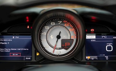 Ferrari Portofino 18