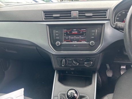 SEAT Arona TSI SE 13