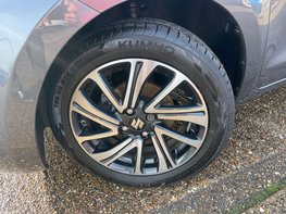 Suzuki Swift 1.2 Swift SZ5 DualJet MHEV 5dr 3