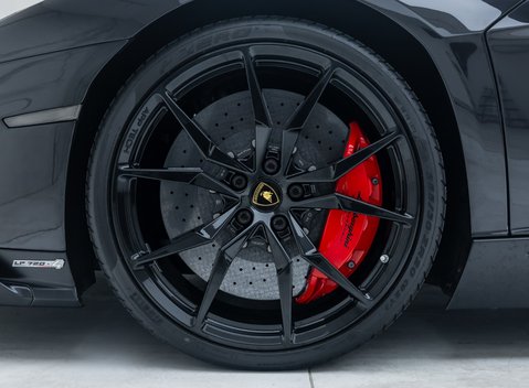 Lamborghini Aventador LP 720-4 50th Anniversary Roadster 36