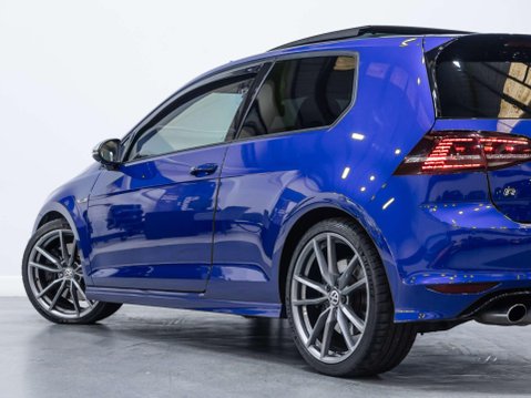 Volkswagen Golf 2.0 TSI BlueMotion Tech R Hatchback 3dr Petrol Manual 4Motion Euro 6 (s/s) 29