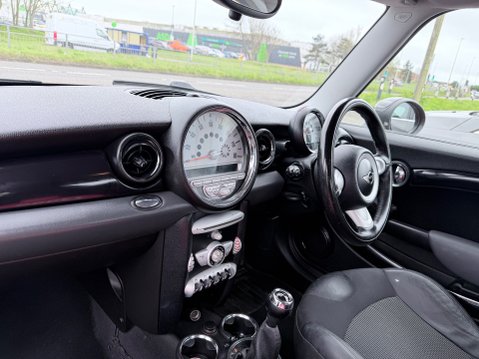 Mini Hatch 1.6 COOPER 8