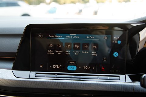 Volkswagen Golf ACTIVE TSI 30