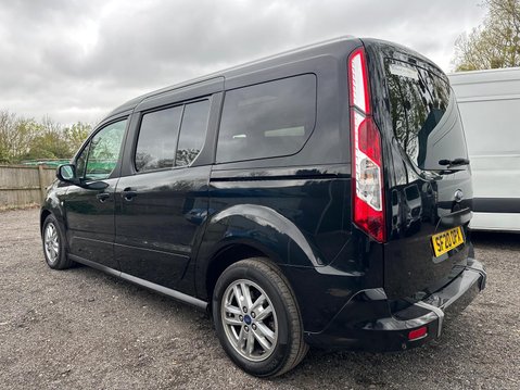 Ford Grand Tourneo Connect TITANIUM TDCI 4