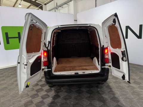 Vauxhall Combo 1.5 Combo 2000 Dynamic TD 72/2022 29