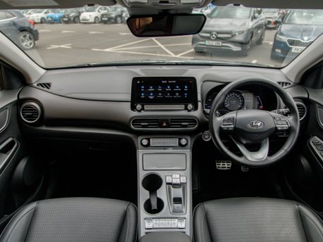 Hyundai KONA PREMIUM SE