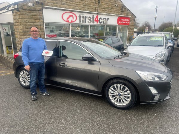 Wayne from Leeds collecting his new Ford Focus.