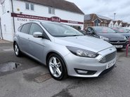 Ford Focus 1.0 ZETEC 4
