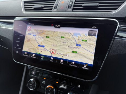 Skoda Superb 2.0 TSI Laurin & Klement Hatchback 5dr Petrol DSG Euro 6 (s/s) (190 ps) 48