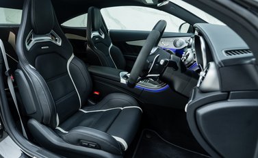 Mercedes-Benz C63 AMG S Coupe 11