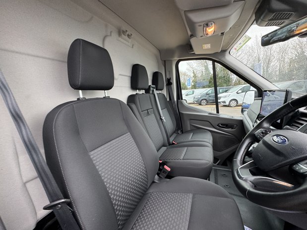 Ford Transit AUTO LWB L3H2 Med Roof Limited 350 Alloys Nav Sensors EURO 6 14