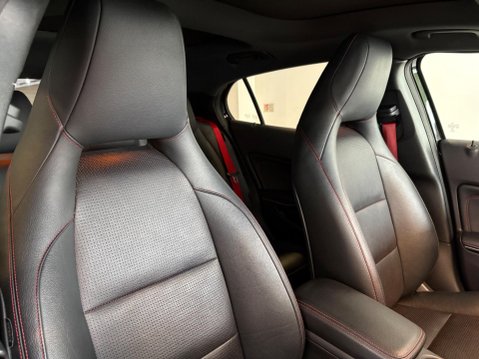 Mercedes-Benz GLA 2.1 GLA220d AMG Line (Premium Plus) 7G-DCT 4MATIC Euro 6 (s/s) 5dr 10