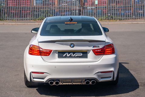 BMW M4 3.0 M4 Semi-Auto 2dr 9