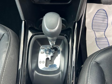 Peugeot 2008 1.2 PureTech Allure EAT Euro 6 (s/s) 5dr 40