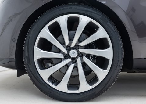 Land Rover Range Rover D350 Autobiography LWB 